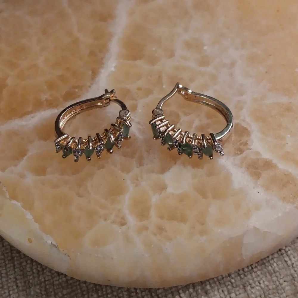 925 Silver Gold Plated Green Stone Marcasite Accent Hoop Earrings
